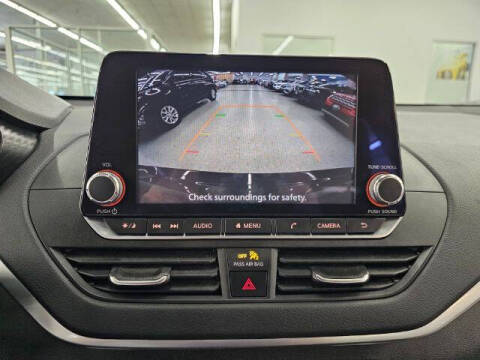 2021 Nissan Altima 2.5 SV