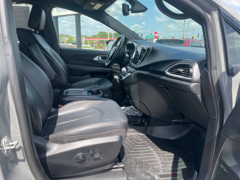 2020 Chrysler Pacifica Touring L Plus