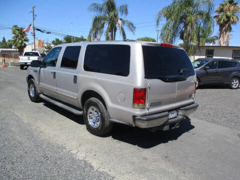 2004 Ford Excursion XLT