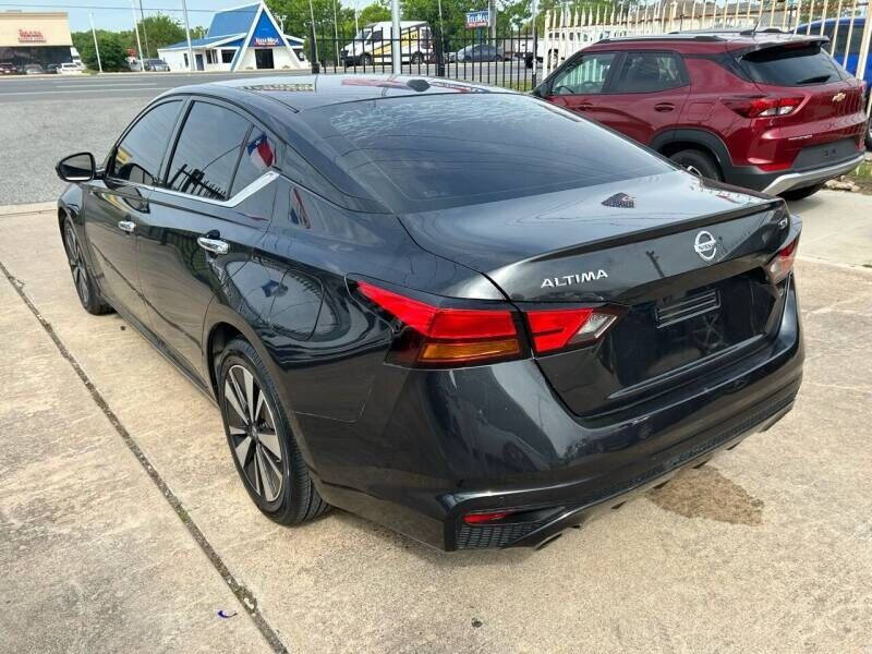 2021 Nissan Altima 2.5 SL