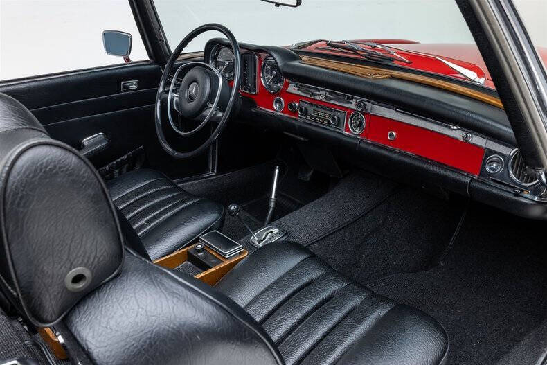 1971 Mercedes-Benz 280-Class