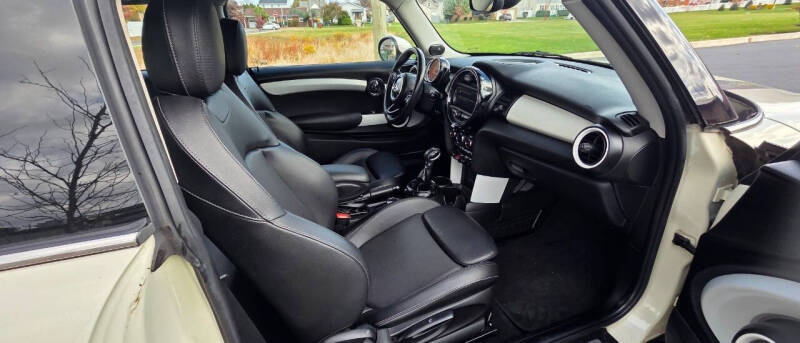 2015 MINI Hardtop 2 Door Cooper