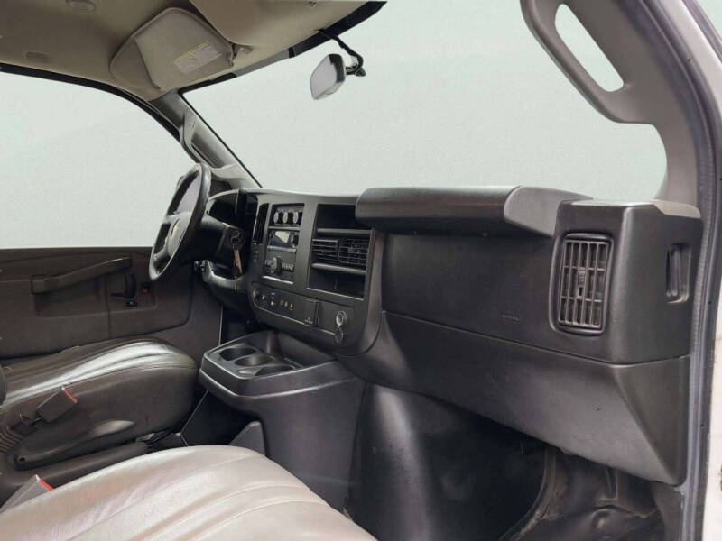 2019 Chevrolet Express 2500