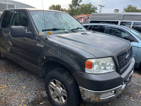 2004 Ford F-150 for sale at Deleon Mich Auto Sales in Yonkers NY