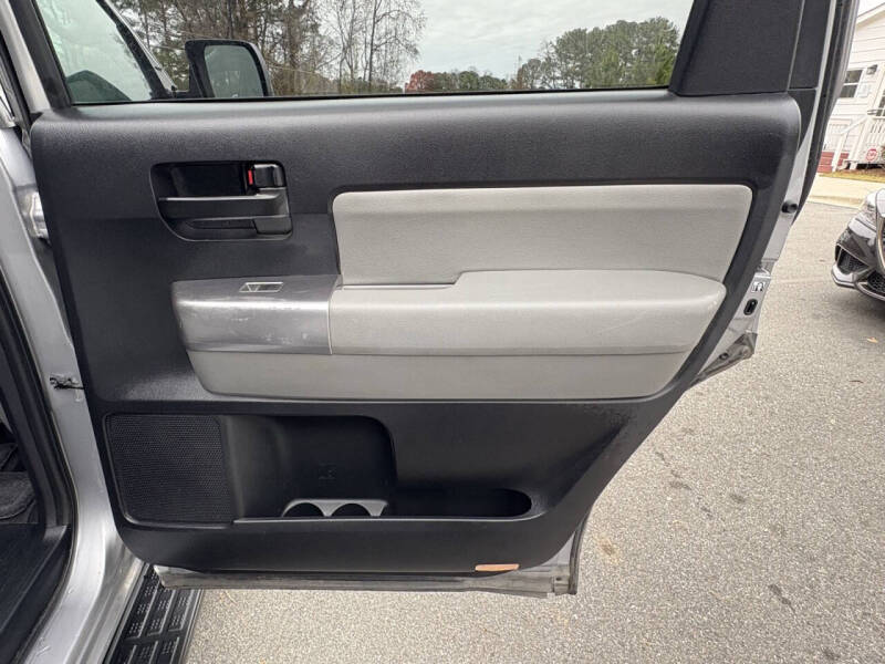 2019 Toyota Sequoia SR5