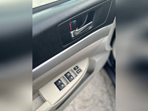 2013 Subaru Outback 2.5i Premium