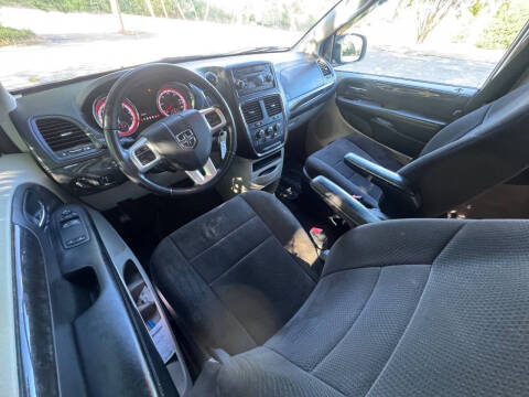2012 Dodge Grand Caravan American Value Package