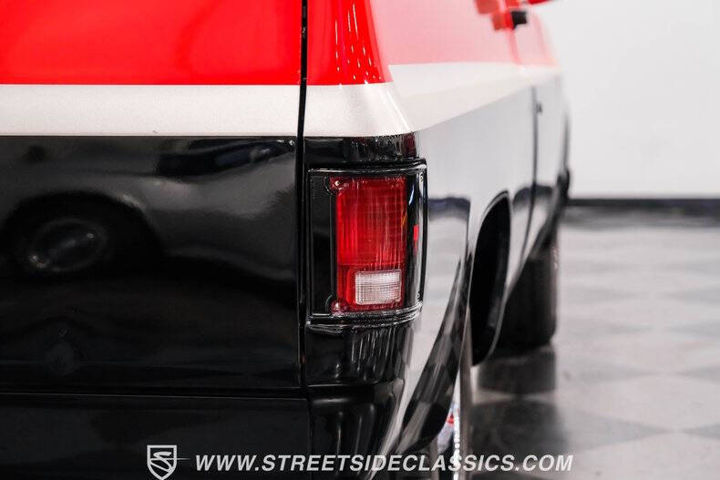 1987 Chevrolet R/V 10 Series