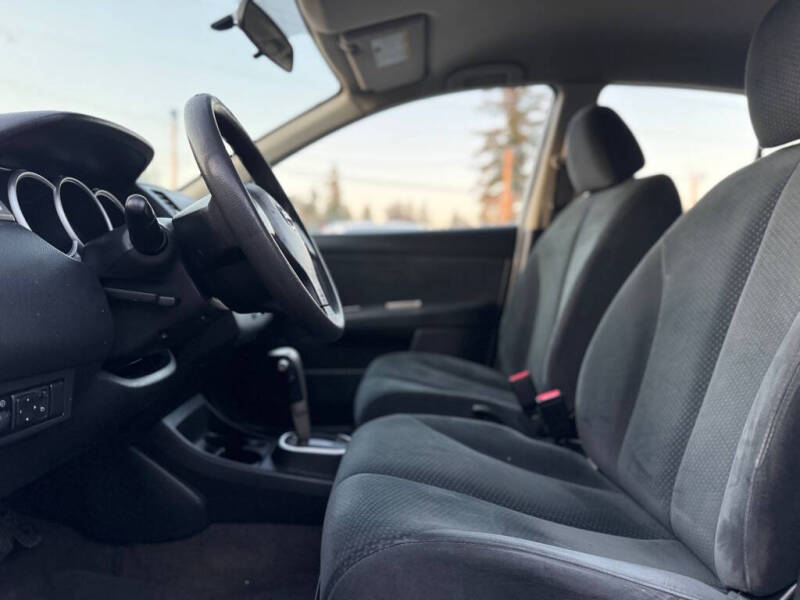 2011 Nissan Versa 1.8 S