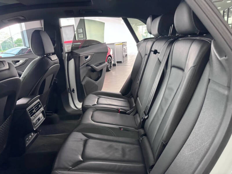 2019 Audi Q8 quattro Premium 55 TFSI