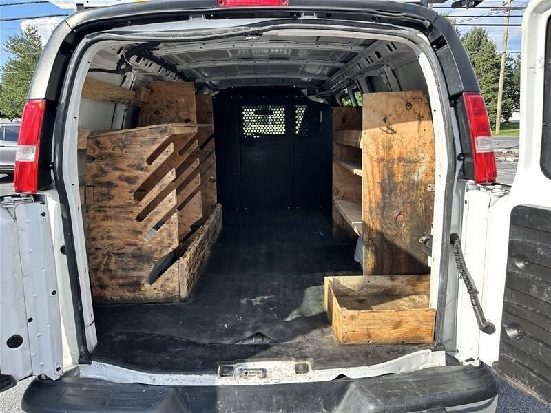 2021 GMC Savana 2500