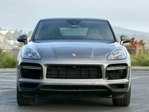 2020 Porsche Cayenne Turbo Coupe