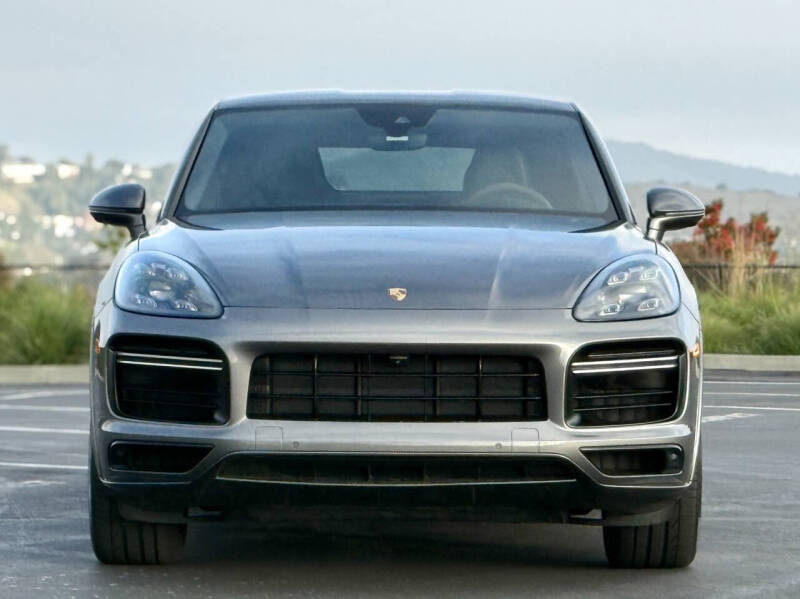 2020 Porsche Cayenne Turbo Coupe