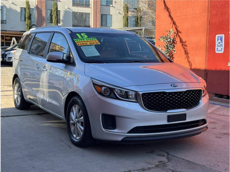 2015 Kia Sedona LX