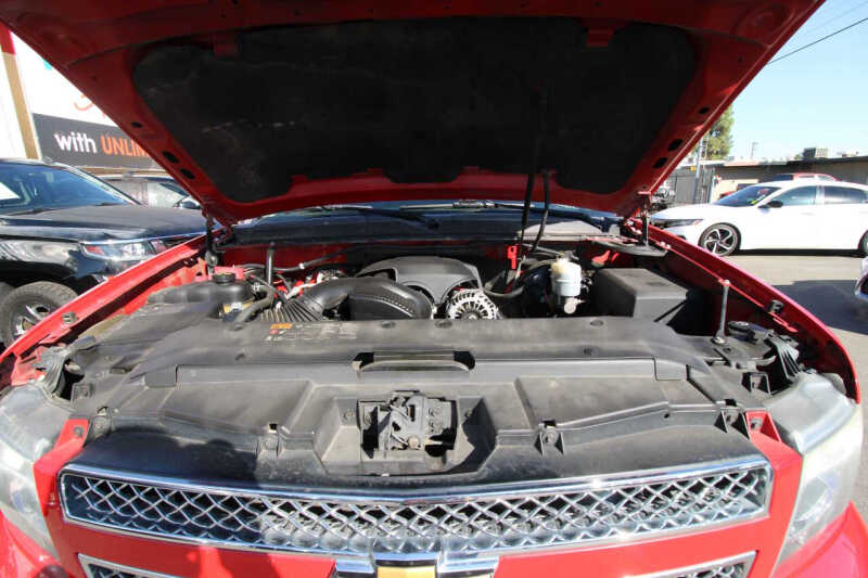 2012 Chevrolet Avalanche LS