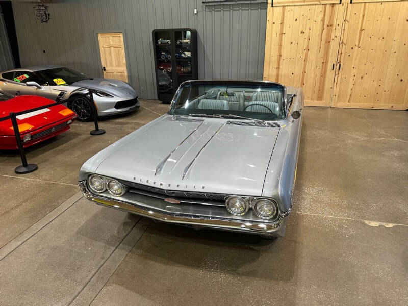 1961 Oldsmobile Starfire