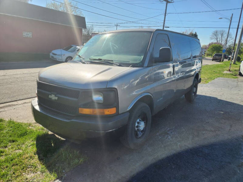 2006 Chevrolet Express for sale at Flag Motors in Columbus OH