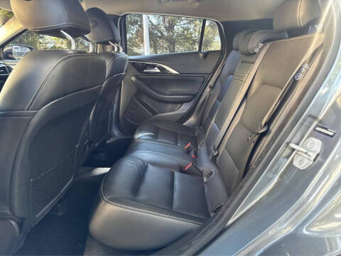 2018 Infiniti QX30 Luxury