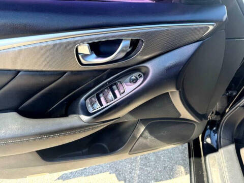 2017 Infiniti Q50 2.0T