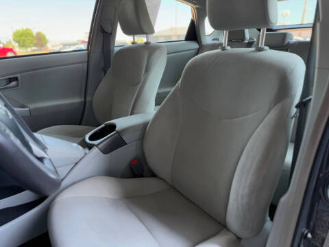 2014 Toyota Prius Two