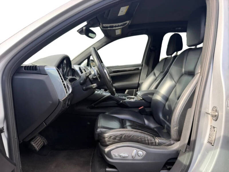 2011 Porsche Cayenne S