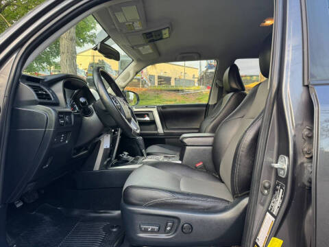 2017 Toyota 4Runner SR5 Premium