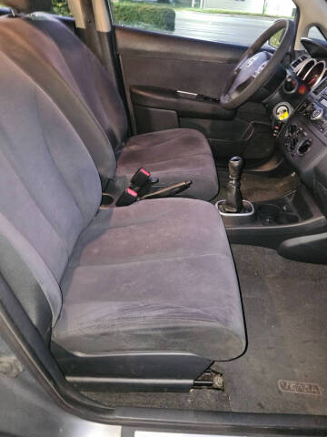 2009 Nissan Versa 1.8 S