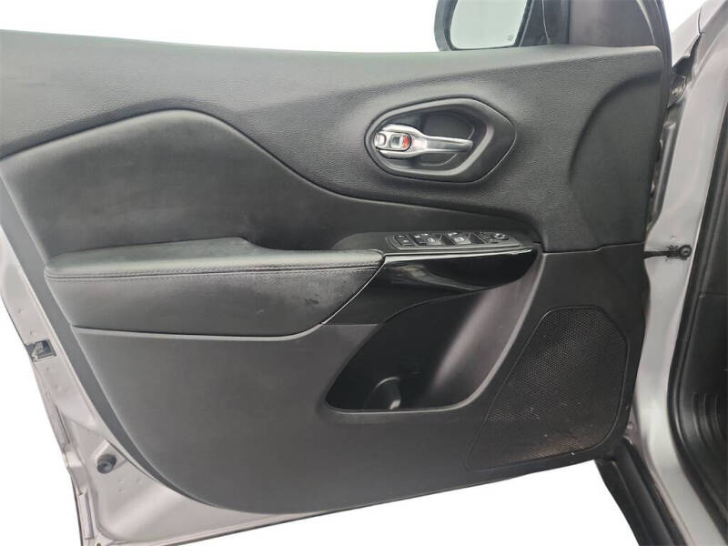 2019 Jeep Cherokee Altitude