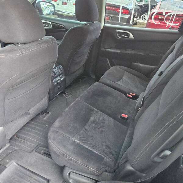 2013 Nissan Pathfinder S