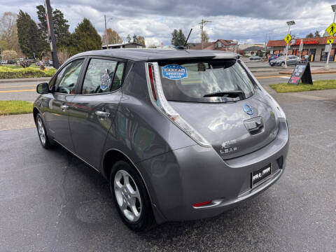 2015 Nissan LEAF S