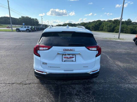 2024 GMC Terrain SLT