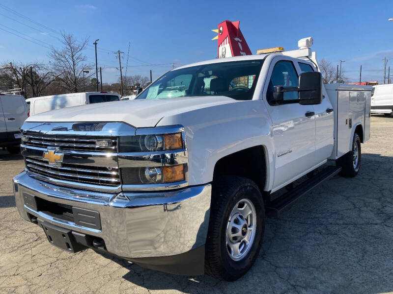 2017 Chevrolet Silverado 2500HD Work Truck photo 2