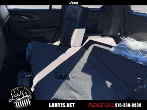 2025 Jeep Grand Cherokee Altitude X