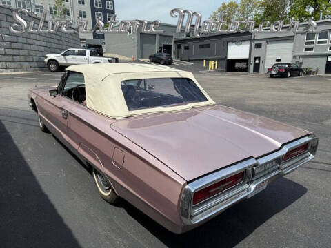 1964 Ford Thunderbird