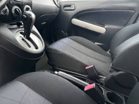 2013 Mazda MAZDA2 Sport