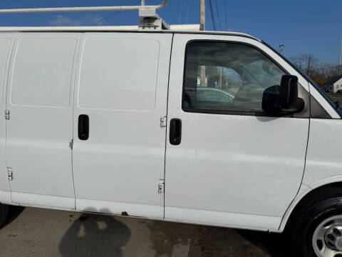 2017 Chevrolet Express 2500