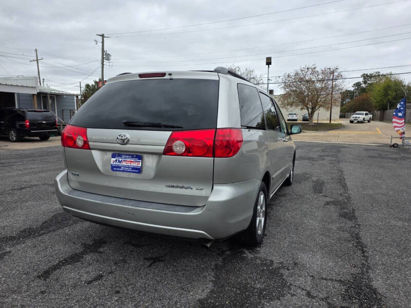2009 Toyota Sienna CE 8-Passenger