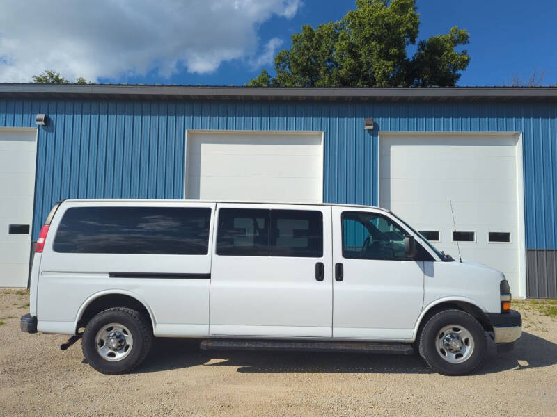 2017 Chevrolet Express LT 3500