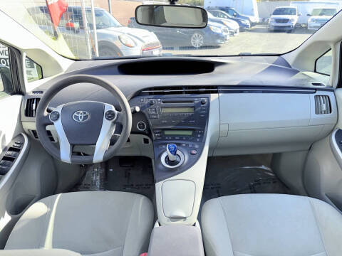 2011 Toyota Prius Two