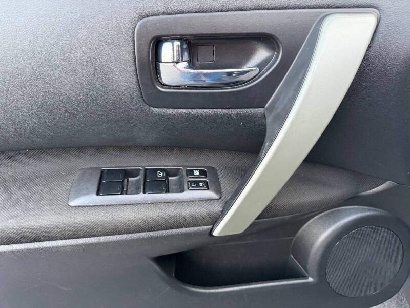 2012 Nissan Rogue SV