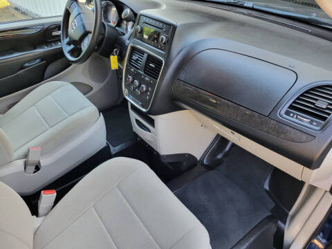 2012 Dodge WHEELCHAIR VAN