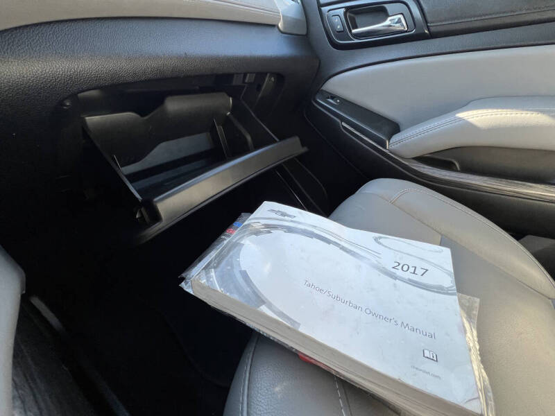 2017 Chevrolet Suburban LT