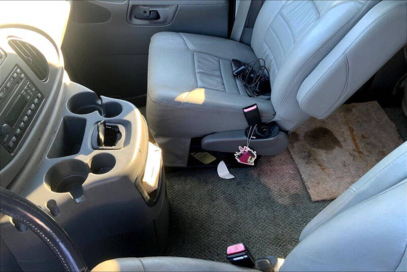 2005 Ford E-Series E-150