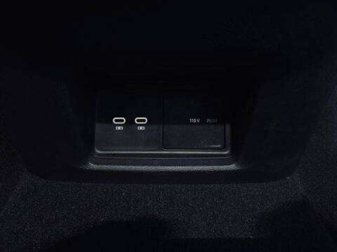 2025 Volkswagen Atlas Cross Sport SE 4Motion