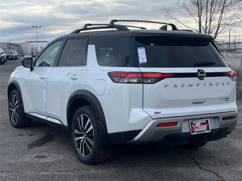 2025 Nissan Pathfinder Platinum