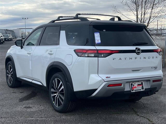 2025 Nissan Pathfinder Platinum