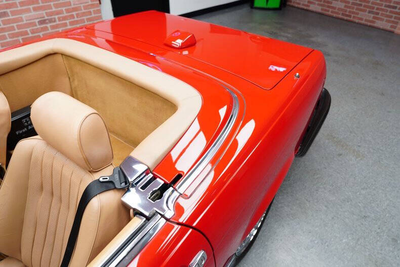 1986 Mercedes-Benz 560-Class 560 SL