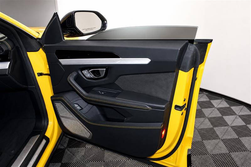 2019 Lamborghini Urus