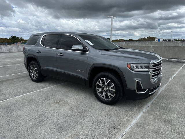 2022 GMC Acadia SLE