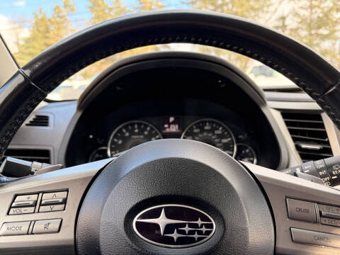 2011 Subaru Outback 2.5i Premium